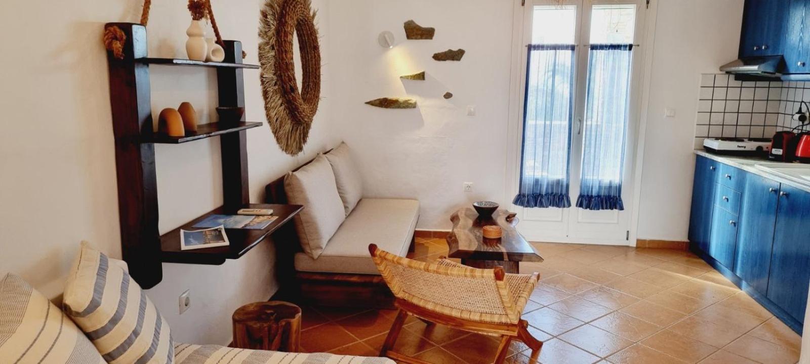 Syros Apartments Suites Chryssonisos Kini ภายนอก รูปภาพ